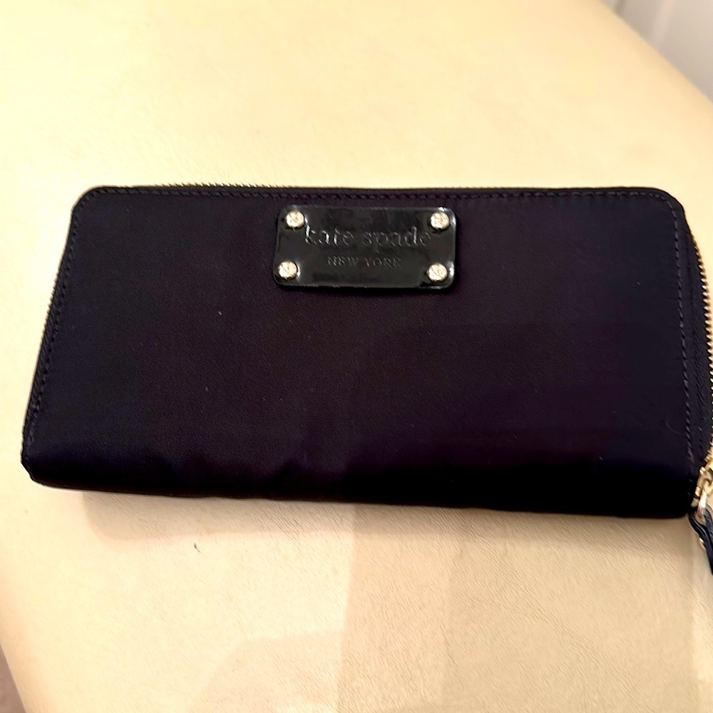 KATE SPADE NEW YORK NYLON AND LEATHER ZIP AROUND WALLET 8” x 4”